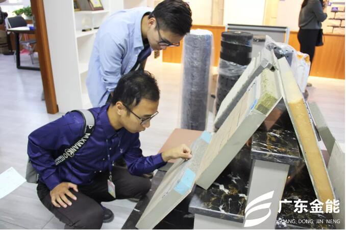 绿巨人黄色网站建科